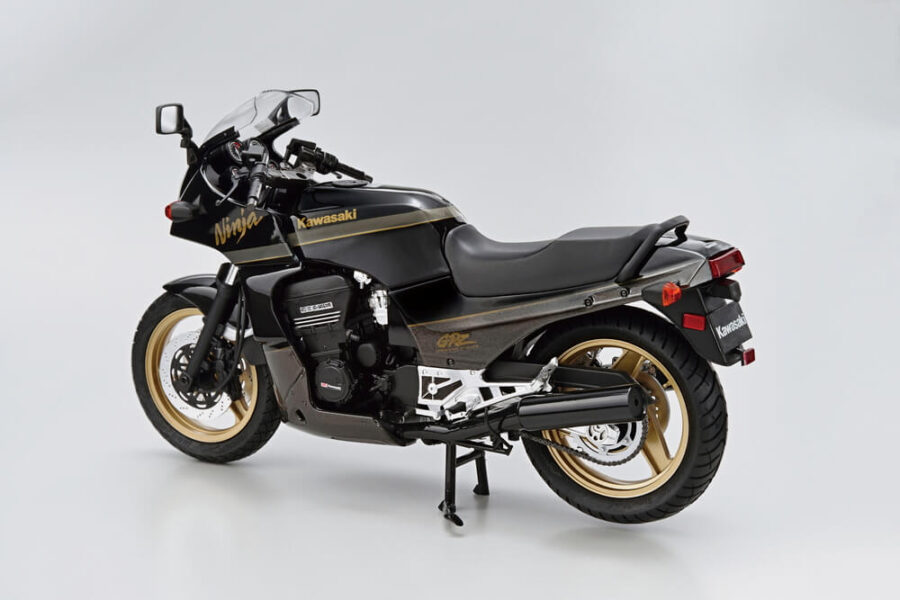 1:12 Scale Aoshima Kawasaki ZX900R GPz900r Ninja Model Kit - Image 3