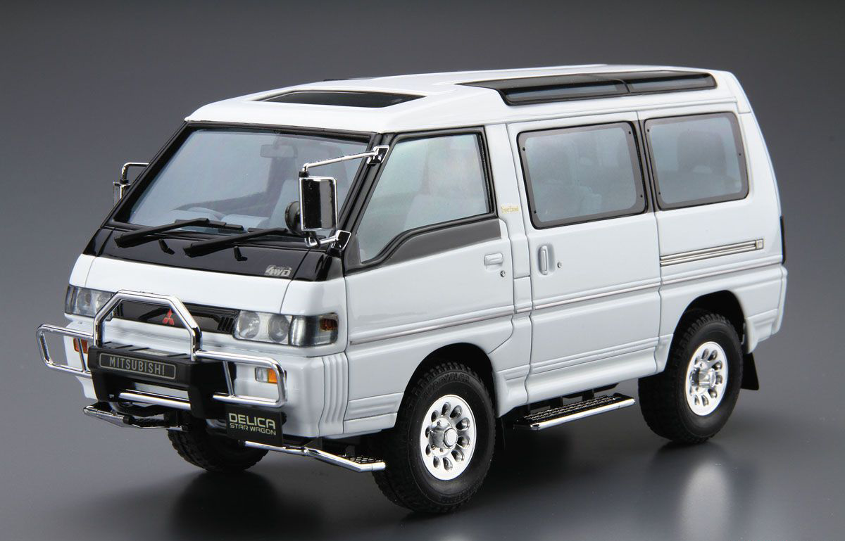 Delica 1/24 Scale 4WD RC Car - 2.4Ghz Remote Control Truck With LED Lights, 40 Min Runtime, For Adults