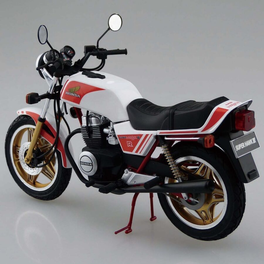 1:12 Scale Aoshima Honda Super Hawk-III Eight-Hour Endurance Champ Limited Colour Model Kit - Image 3