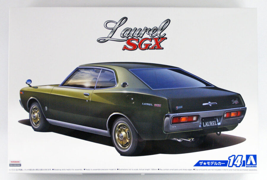 1:24 Scale Aoshima Nissan Laurel HT2000GX KHC130 1975 Model Kit