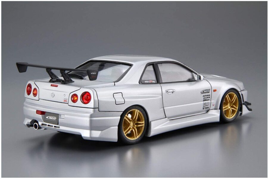 1:24 Scale Aoshima Nissan Skyline C-WEST BNR34 GTR Model Kit - Image 3