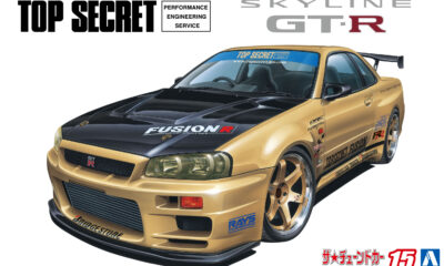 1:24 Scale Aoshima Top Secret Nissan BNR34 Skyline GT-R Model Kit
