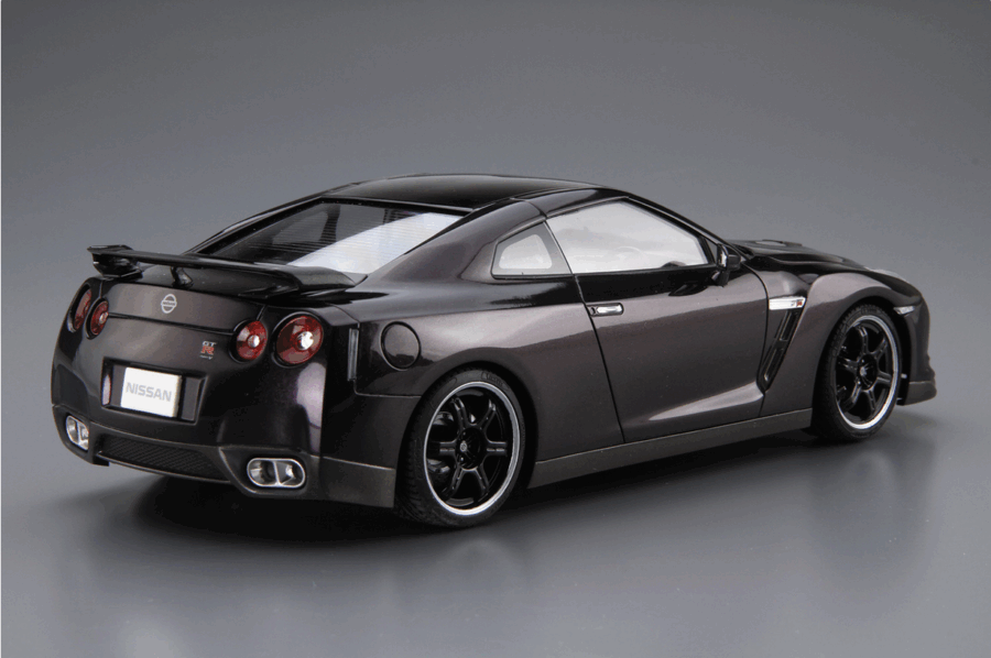 1:24 Scale Aoshima Nissan GTR R35 Spec-V Model Kit - Image 3