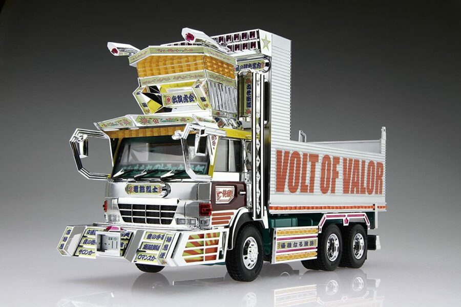 1:32 Scale Aoshima Volt of Valor Japanese Dekotora Truck Model Kit - Image 2