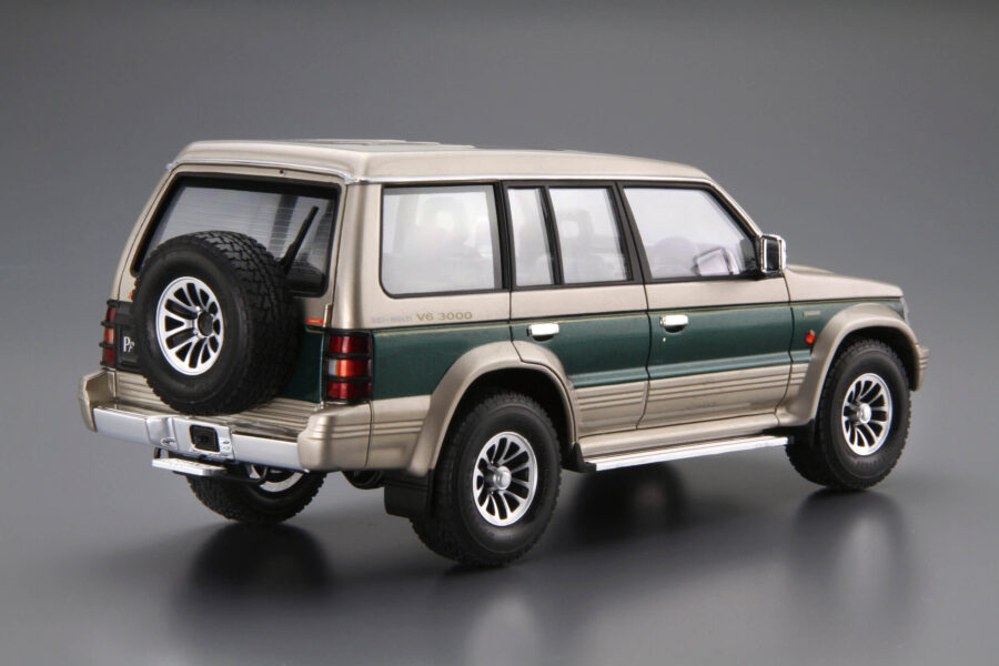 1:24 Scale Aoshima Mitsubishi V43W Pajero Super Exceed '91 Model Kit - Image 3