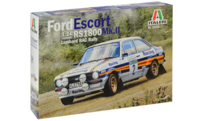 1:24 Scale Italeri Ford Escort Mk2 Rothmans Rally Car Model Kit #1117
