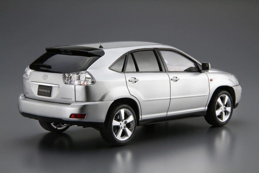 1:24 Scale Aoshima Toyota Harrier / Lexus RX300  Premium L Model Kit - Image 3