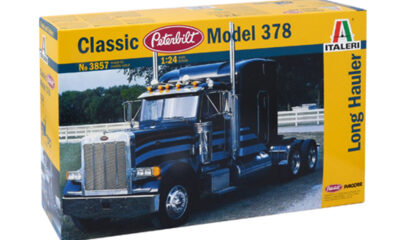 1:24 Scale Italeri Peterbuilt 378 American Classic Truck Tractor Unit