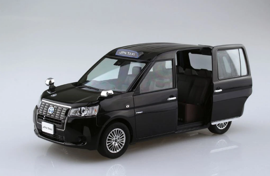 1:24 Scale Aoshima Toyota NTP10 Japanese Taxi BLACK 2017 Model Kit - Image 2