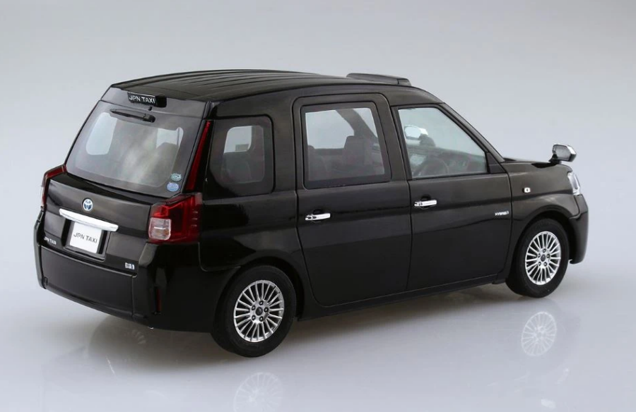1:24 Scale Aoshima Toyota NTP10 Japanese Taxi BLACK 2017 Model Kit - Image 3