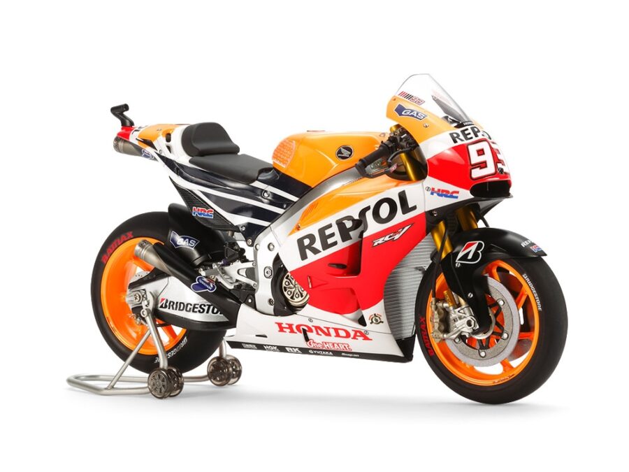 1:12 Scale Tamiya Honda RC213V Repsol 2014 Model Bike Kit - Image 2
