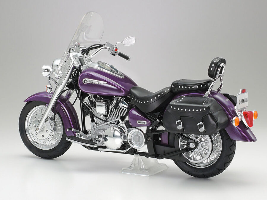 1:12 Scale Tamiya Yamaha Roadstar XV1600 Custom Model Kit - Image 3
