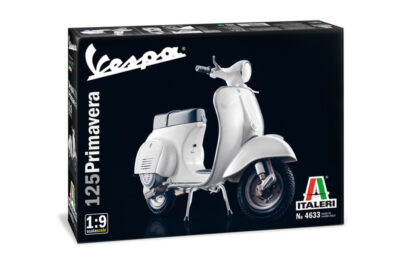 1:9 Scale Italeri Vespa Primavera 125 Scooter Model Kit