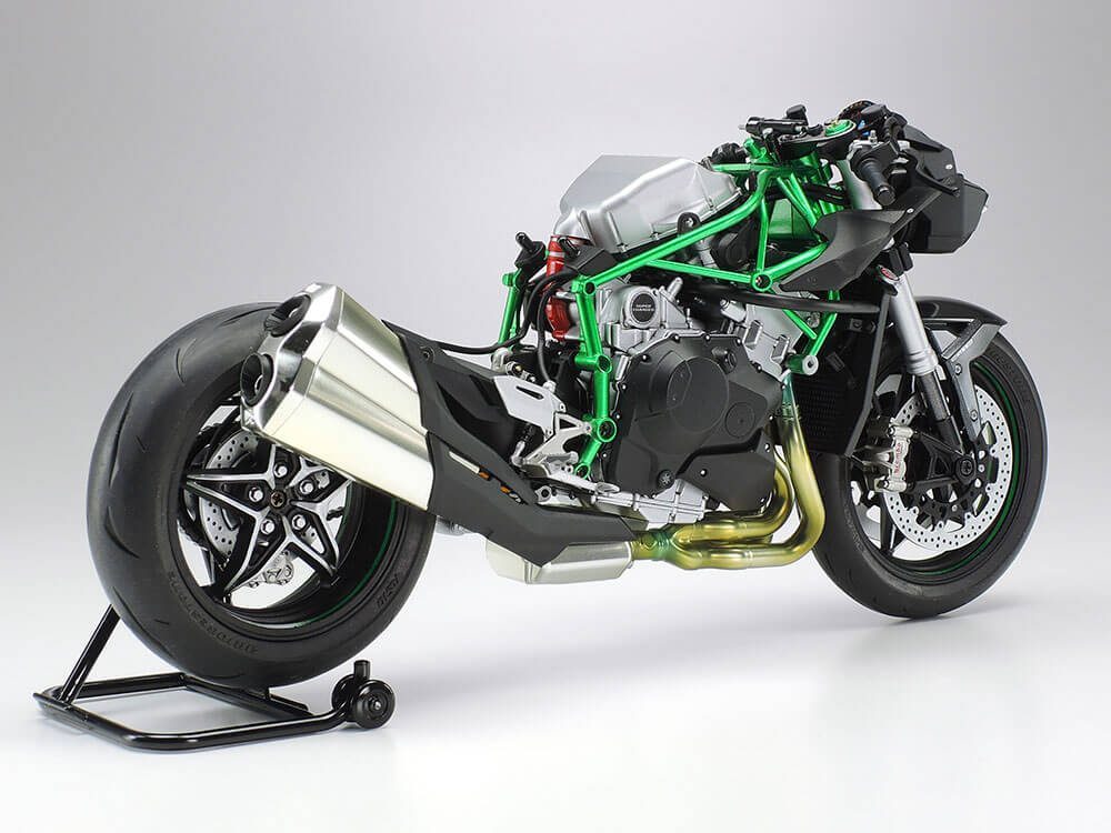 thumbnail image 2 of TAMIYA Kawasaki Ninja H2 Carbon Motorcycle Plastic Model Kit - 1/12 Scale, Detailed Build 2 of 13