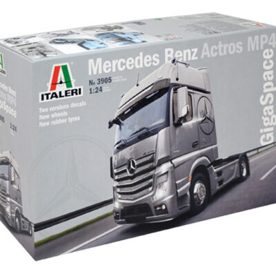 1:24 scale Italeri Mercedes Benz Actros MP4 GigaSpace Truck Model Kit