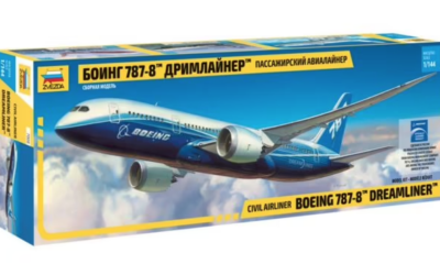 1:144 Scale Zvezda Boeing 787 Dreamliner Plane Model Kit