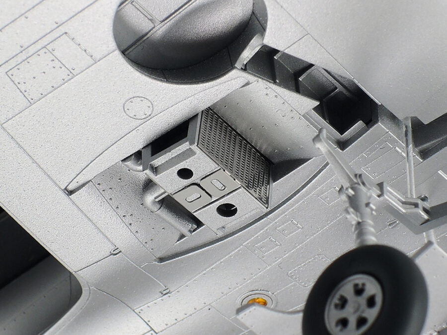 1:48 Scale Tamiya Supermarine Spitfire MK.1 Model Kit - Image 10