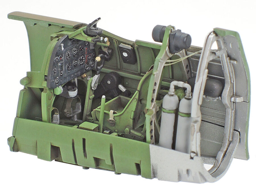 1:48 Scale Tamiya Supermarine Spitfire MK.1 Model Kit - Image 9
