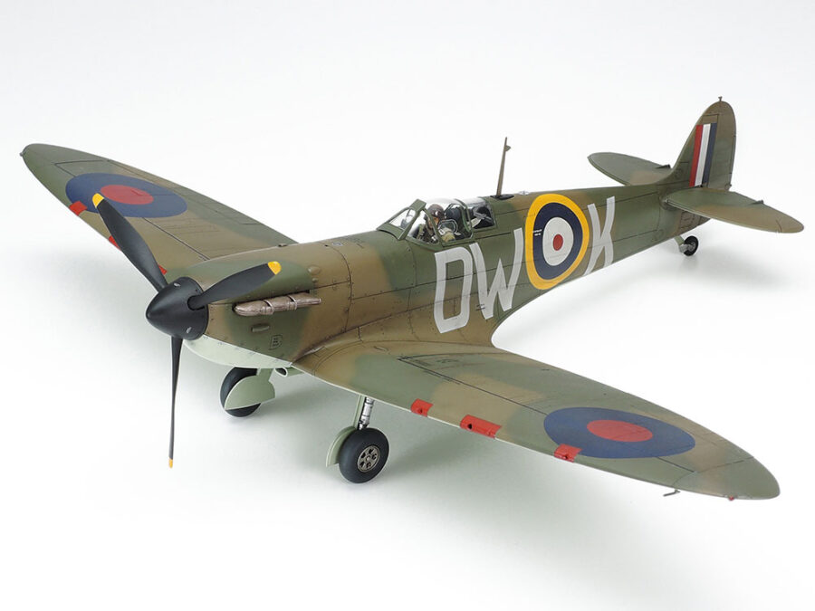 1:48 Scale Tamiya Supermarine Spitfire MK.1 Model Kit - Image 2