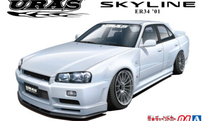 1:24 Scale Aoshima Nissan URAS ER34 Skyline Type-R '01 Model Kit