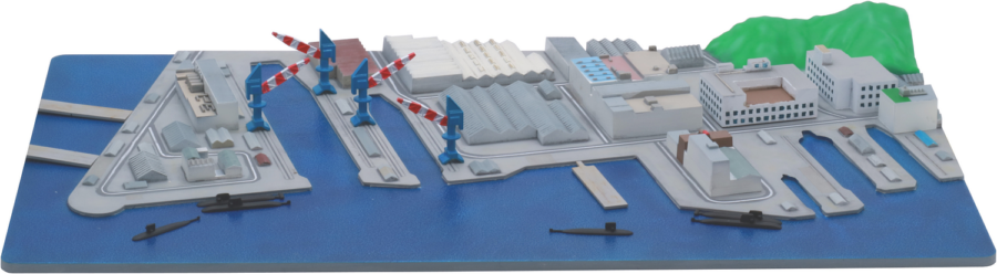 1:3000 Scale United States Fleet Activities Yokosuka Scene Model Kit - Image 2