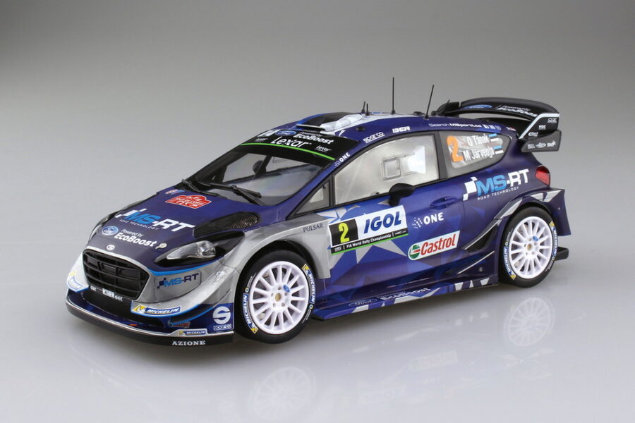 1:24 Scale Belkits Ford Fiesta RS WRC 2017 Tanak Rally Car Model Kit - Image 2