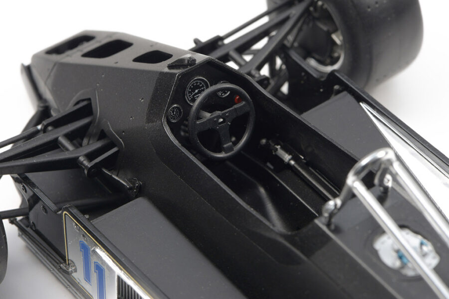 1:20 Scale Ebbro Team Lotus Courage 88B F1 Model Car Kit - Image 4