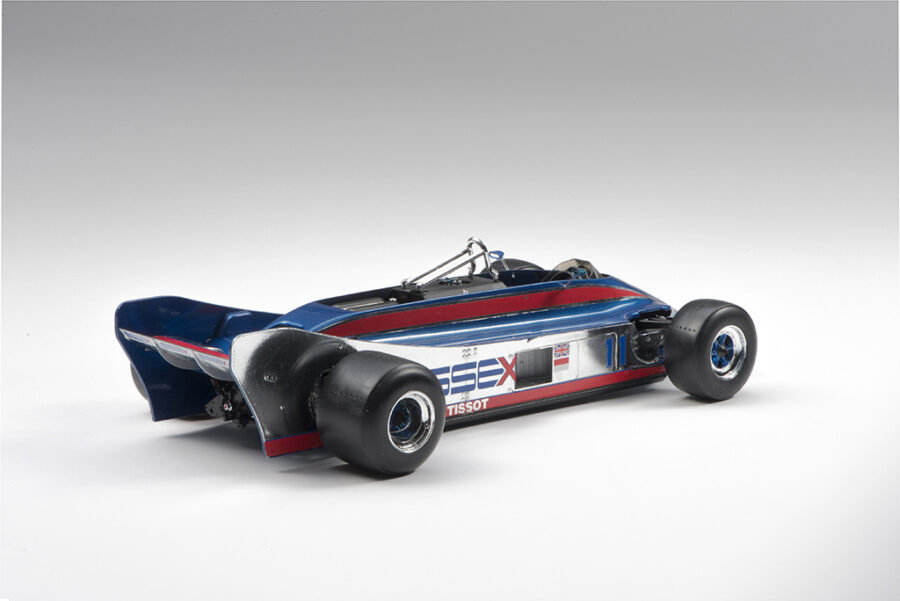 1:20 Scale Ebbro Team Lotus Type 88 Essex F1 Model Car Kit - Image 4