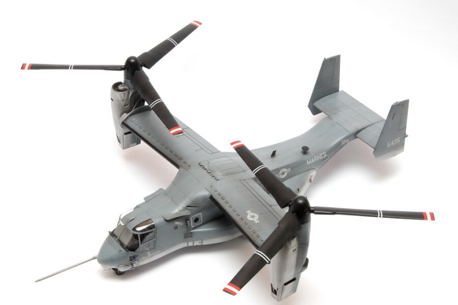 1:48 Scale Italeri V-22 Osprey Model Kit - Image 3