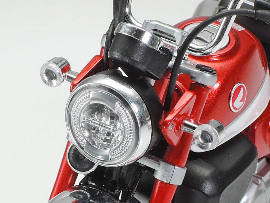 1:12 Scale Tamiya Honda Monkey 125 Motorcycle Model Kit - Image 4