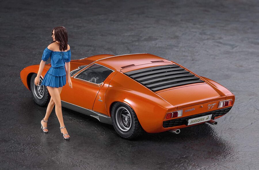 1:24 Scale Hasegawa Lamborghini Miura P40 SV Model Kit - Image 3