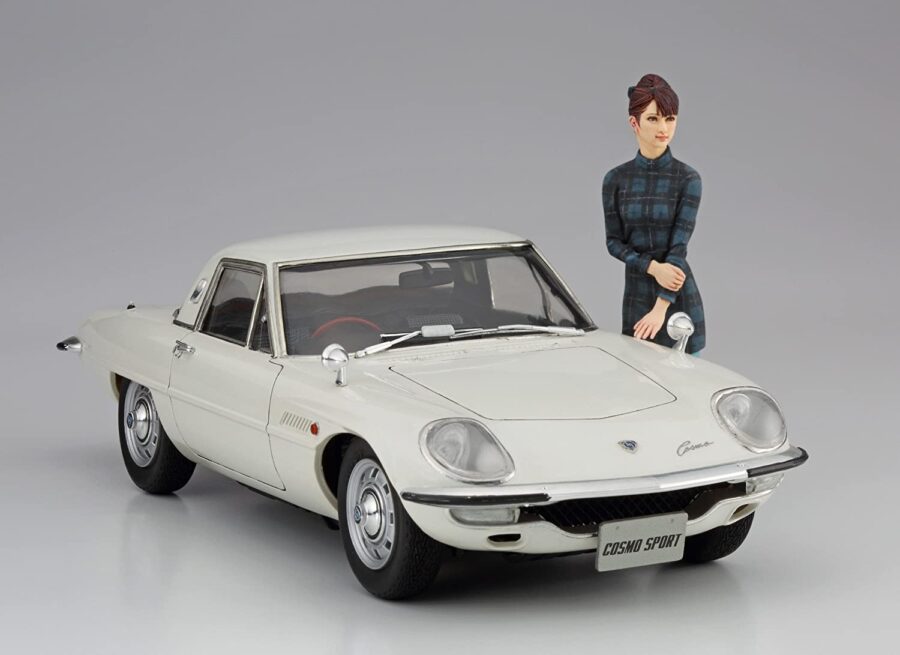 1:24 Scale Hasegawa Mazda Cosmo Sport L10B Model Kit - Image 2
