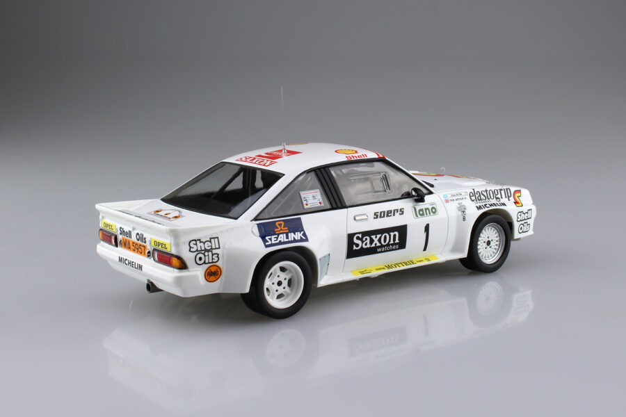1:24 Scale Belkits Opel Manta 400 Group B Jimmy McRae Rally Model Kit - Image 3