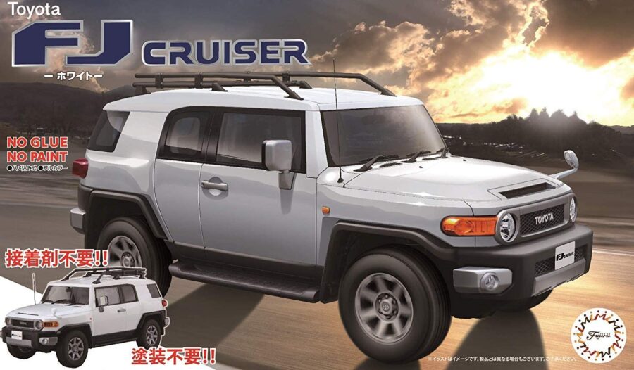 1:24 Scale Fujimi Toyota FJ Cruiser (White) Model Kit