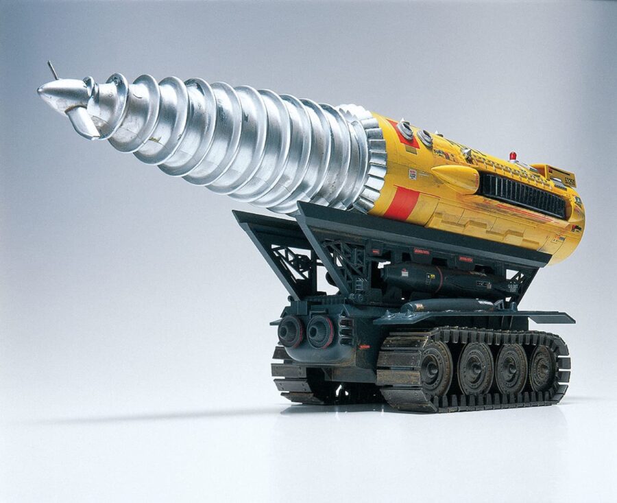 1:72 Scale Aoshima Thunderbirds 'The Mole' Model Kit - Image 2