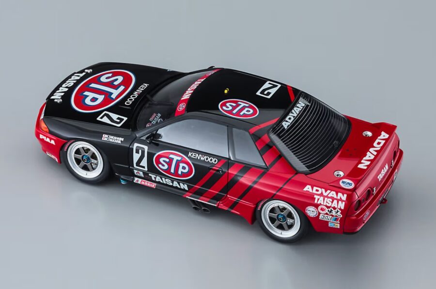 1:24 Scale Hasegawa STP Taisan Nissan Skyline GT-R [BNR32 Gr.A] 1993 JTC Model Kit - Image 4