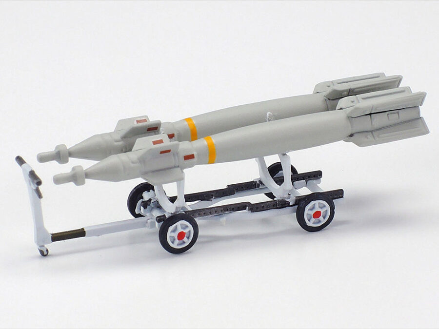 1:72 Scale Tamiya F-35 B LIGHTNING II Model Kit - Image 9