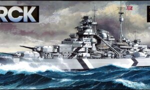 1:350 Scale Tamiya German Battleship Bismarck Model Kit #