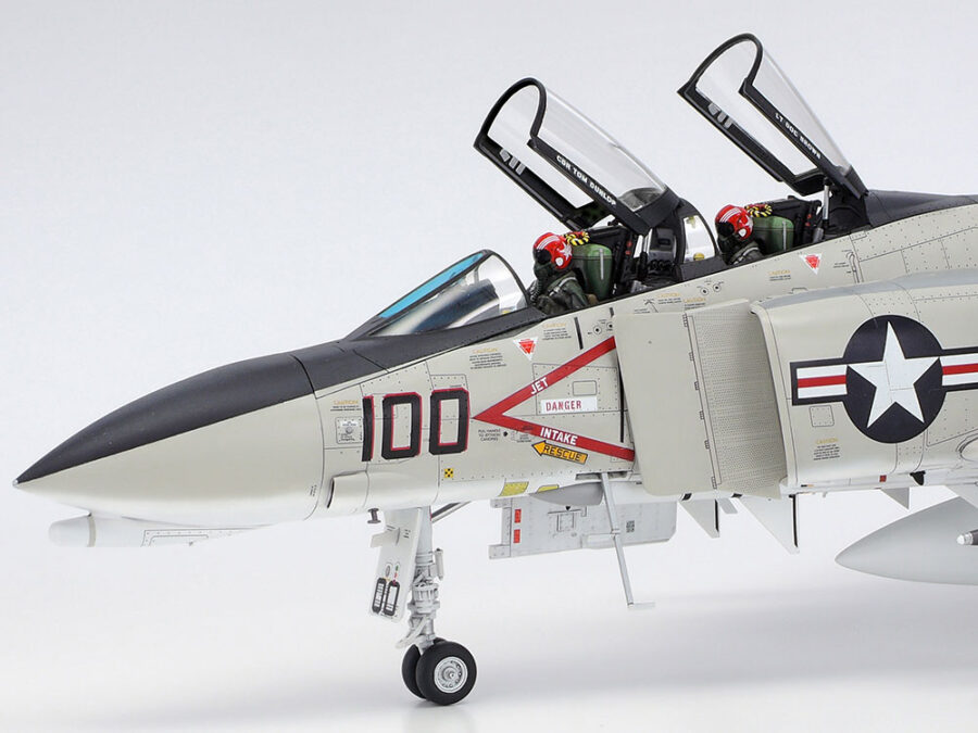 1:48 Scale Tamiya McDonnell Douglas F-4B Phantom II Model Kit - Image 8