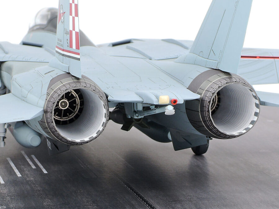 1:48 Scale Tamiya Grumman F-14A Tomcat (Late Model) Carrier Launch Set Model Kit - Image 18