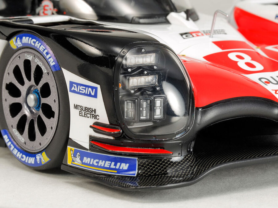 1:24 Scale Tamiya Toyota GAZOO Racing TS050 HYBRID Model Kit - Image 4