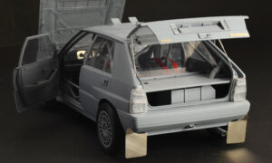 1:12 Scale Italeri Lancia Delta HF Intergrale Model Kit