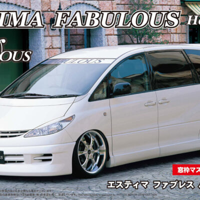1:24 Scale Fujimi Toyota Estima Fabulous Half-Type Model Kit