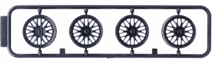 1:24 Scale Fujimi BBS 20inch Wheels & Tyres Set - Image 2