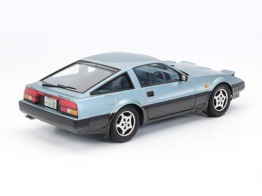 1:24 Scale Tamiya Nissan 300ZX 2 Seater Model Kit - Image 3