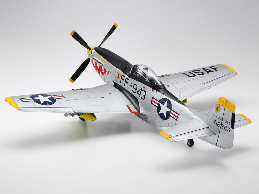 1:32 Scale Tamiya North American F-51D Mustang Korean War Model Kit - Image 3