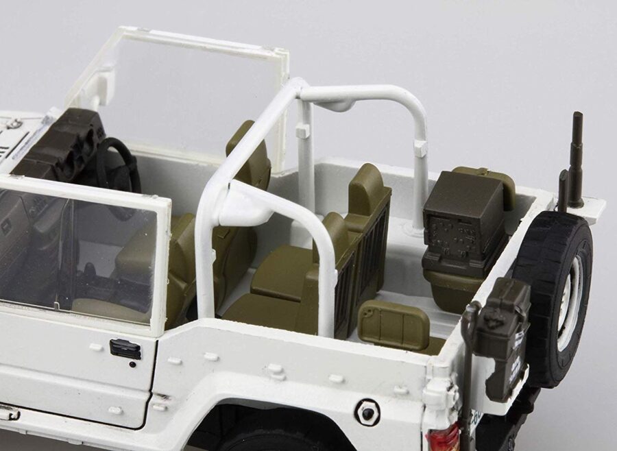 1:72 Scale Fujimi JGSDF 1/2t Truck Military Police Unit Model Kit - Image 3