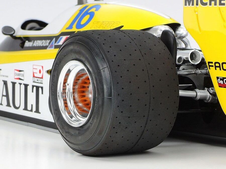 1:12 Scale Tamiya Renault RE-20 Turbo (W/Photo-Etched Parts) Limited Edition - Image 8