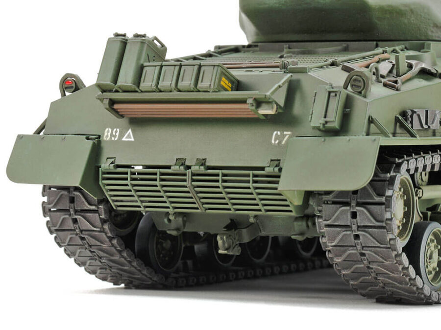 1:35 Scale Tamiya U.S. Medium Tank M4A3E8 Sherman "Easy Eight" Korean War Model Kit - Image 9