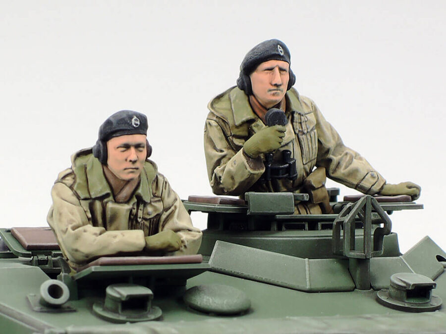 1:35 Scale Tamiya British Cruiser Tank A34 Comet Model Kit - Image 4